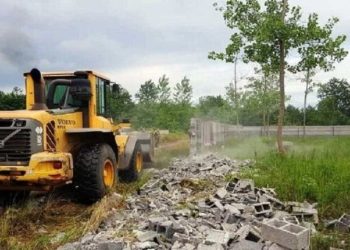 آزاد سازی ۱۵ هزار متر اراضی جنگلی در تنکابن