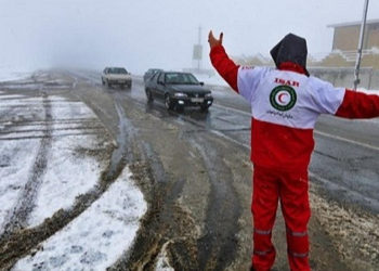 آمادگی نیرو‌های هلال احمر برای امدادرسانی به متاثرین از برف و سرما در جاده‌های مازندران