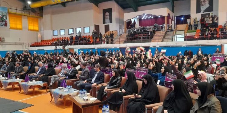 اختتامیه المپیاد ورزشی کارکنان وزارت بهداشت در مازندران برگزار شد