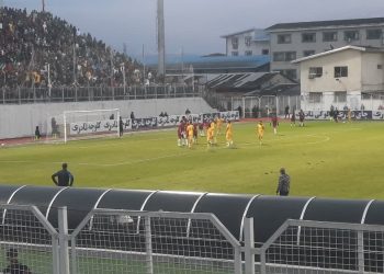 جشن قهرمانی ۱۲ هزار نفری نساجی درنیم فصل به تاخیر افتاد