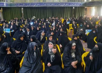 حسینیه ثارالله میزبان مادران و همسران شهدا بود