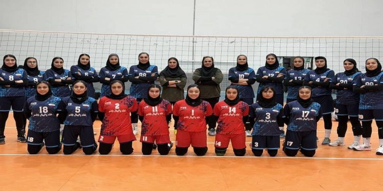 خانه والیبال بابلسر صدرنشین دور رفت لیگ ۲ والیبال بانوان کشور