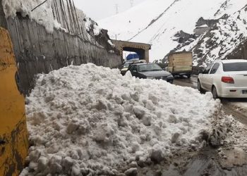 خطر ریزش سنگ و رانش در محور‌های کوهستانی مازندران