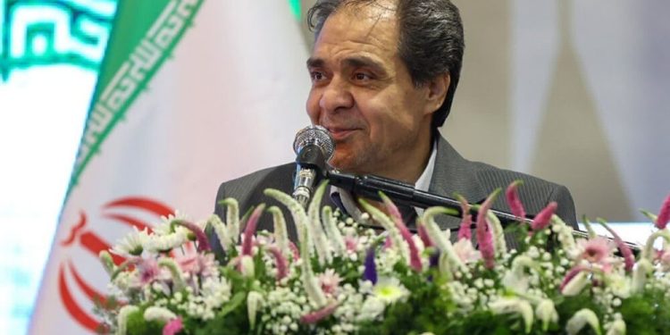 معاون وزیر بهداشت: نیمی از کارکنان وزارت بهداشت زنان هستند / نیاز به رویکرد جدید داریم