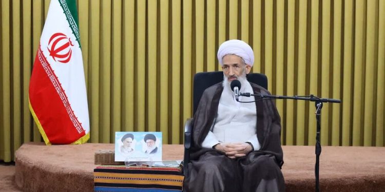 نماینده ولی فقیه در مازندران: معرفی نکردن سرمایه‌های انسانی خیانت و سفاهت است