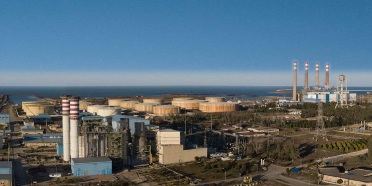 واحد یک بخار نیروگاه نکا به شبکه سراسری برق کشور پیوست