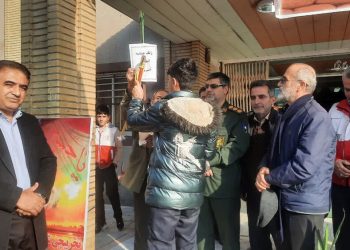 زنگ حماسه مقاومت ششم بهمن آمل در مدارس مازندران نواخته شد