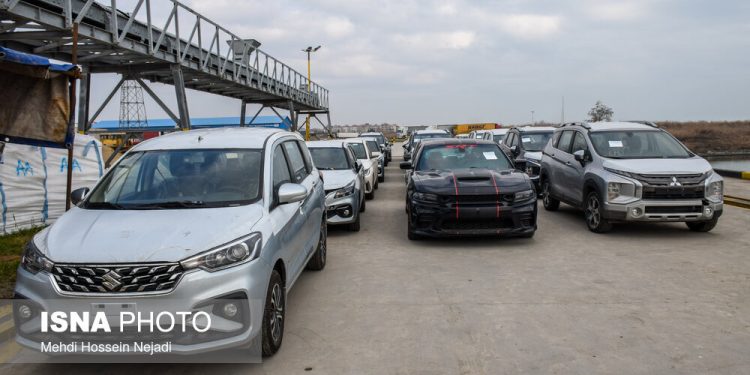 مجوز ۱۴ شرکت برای واردات خودرو از منطقه آزاد مازندران