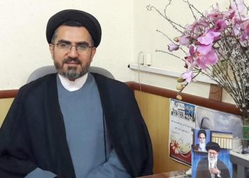 مسئول نهاد رهبری در دانشگاه مازندران: دانشجویان هوشیار، اتحاد و عقلانیت شعار ماست
