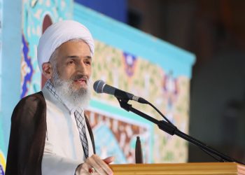 هشدار امام جمعه ساری نسبت به سوء‌استفاده دشمن از نارضایتی‌های اقتصادی