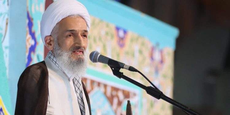 هشدار امام جمعه ساری نسبت به سوء‌استفاده دشمن از نارضایتی‌های اقتصادی