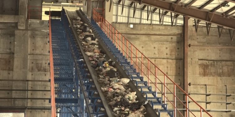 آغاز بهرهبرداری آزمایشی خط اول نیروگاه زبالهسوز ساری پس از سالها انتظار+ فیلم