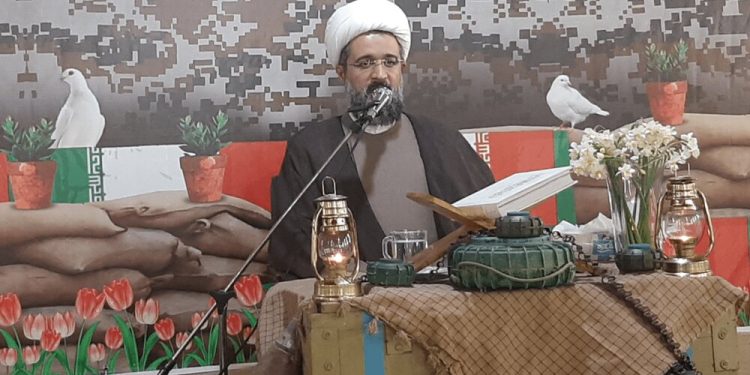 استاد حوزه و دانشگاه: مهم‌ترین کارویژه علما در غیبت، تولید قدرت برای امام عصر(عج) است