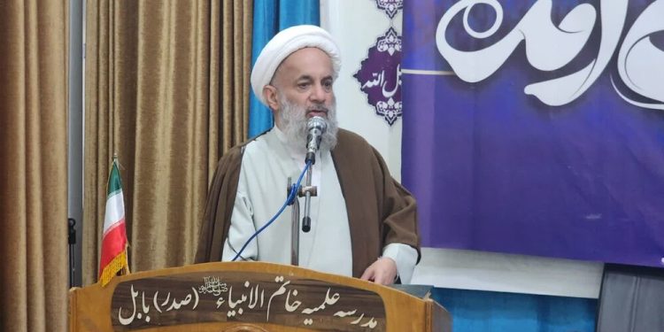 امام جمعه بابل: رهبر انقلاب ترسیم روشنی از ظهور را درقالب انقلاب به جامعه آموخت