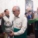 اهدای هدایای متبرک حرم امام رضا(ع) به تنها مسجد آسیب دیده آمل در جریان اغتشاشات اخیر کشور