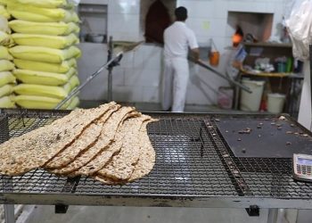 تأمین بی‌وقفه گندم، آرد و نان در مازندران