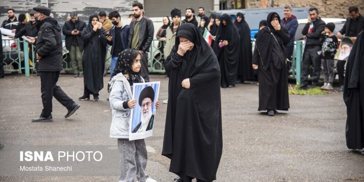 تجمع سوگواران رهبر شهید انقلاب در ساری