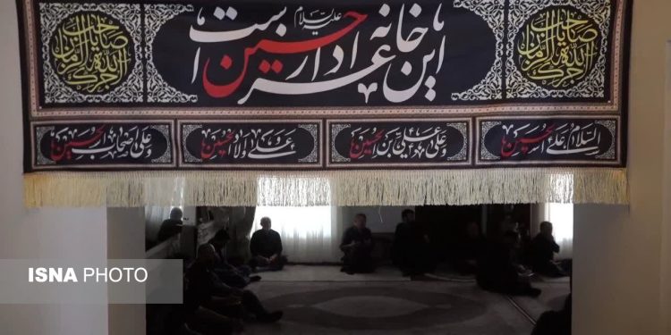 عشق در آستانه خانه‌ها/ تداوم میراث عاشورایی در روضه‌های خانگی