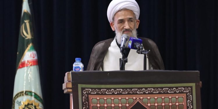 نماینده ولی فقیه: اختلاف، بزرگترین خطر برای کشور است/روشن‌شدن روند مذاکرات تا دو ماه آینده