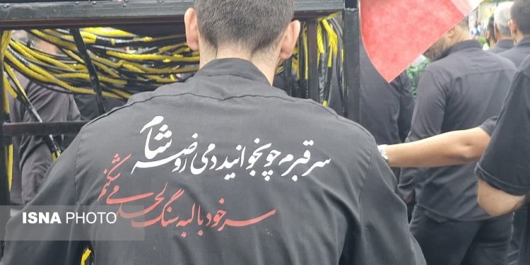 نور در تاسوعای حسینی غرق در سوگ و حماسه شد