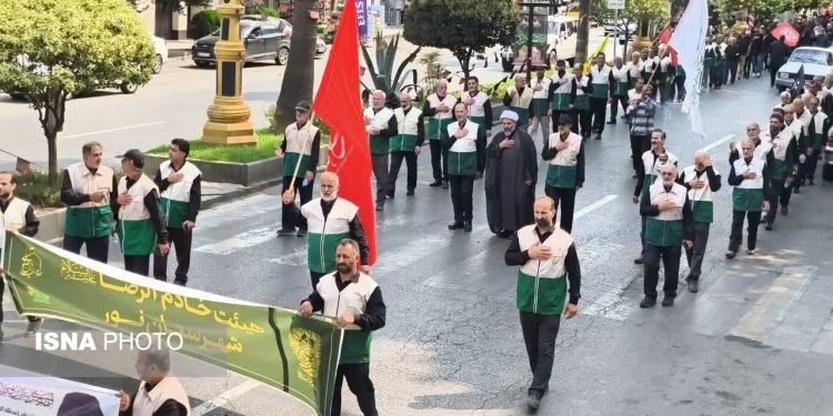 شهر نور در سوگ امام رضا (ع)؛ جلوه‌ای از ارادت رضوی در خیابان‌های شهر