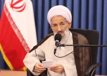 عضو خبرگان رهبری: نگاه سکولاریستی به دین مردود است