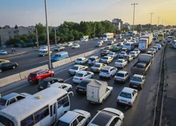 کندوان دوطرفه شد؛ ترافیک نیمه سنگین خودرویی در هراز