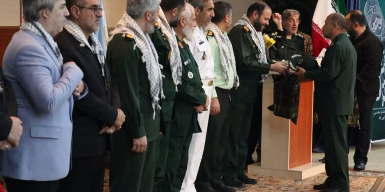 تجلیل از پیشکسوتان و فعالان حوزه دفاع مقدس و مقاومت مازندران