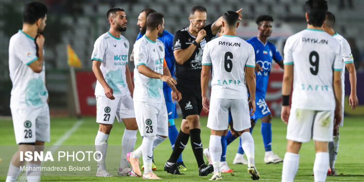 داوران هفته هفتم لیگ برتر/ قضاوت کاظمی برای استقلال و حیدری برای پرسپولیس