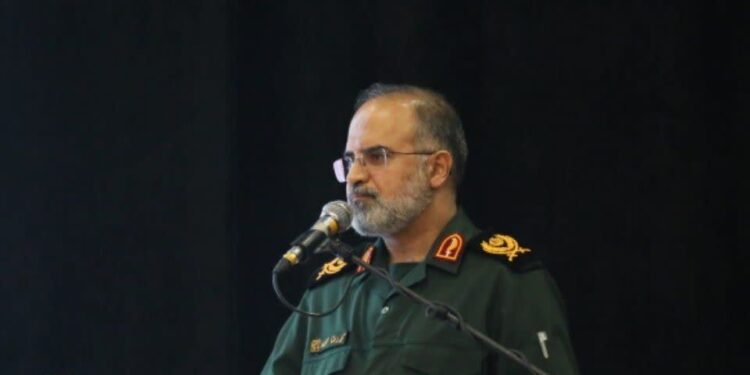 سردار موحد: بهره‌برداری از ۲۴۸۸ پروژه عمرانی و توزیع ۵۰۰۰ بسته تحصیلی در مازندران
