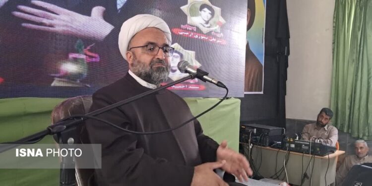یادواره شهدا و علما در روستای «ارضت» بهشهر برگزار شد