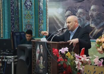 استاندار مازندران: راه شهدا را با خدمت صادقانه به مردم ادامه می‌دهیم