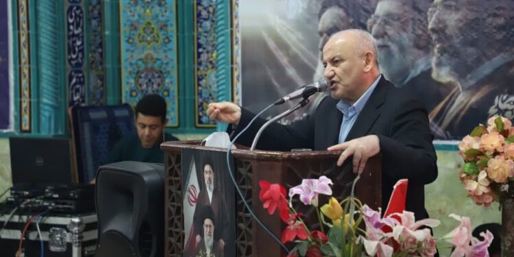 استاندار مازندران: راه شهدا را با خدمت صادقانه به مردم ادامه می‌دهیم