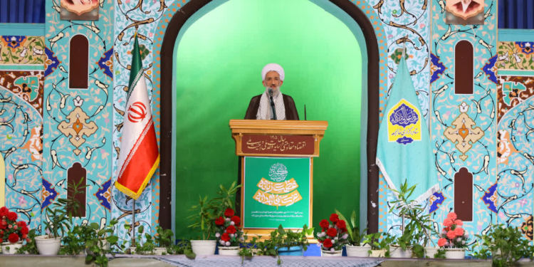 امام جمعه ساری: جریان «جان‌فدا» ساختار نظام شیطانی آمریکا را در هم می‌شکند