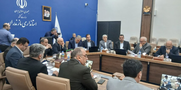  کمبودی در ذخیره‌سازی کالاهای اساسی نداریم/ آمادگی صادرات ۱۰ هزار تن مرغ به عراق