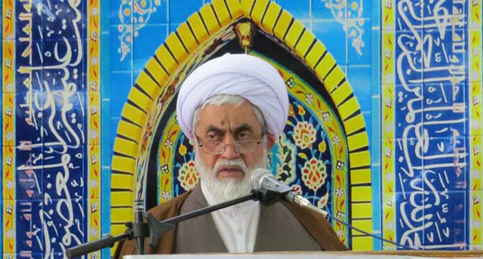 دو سال با فضای معنوی نماز جمعه کیاسر + تصاویر
