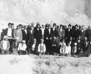 عکس قدیمی از بزرگان چهاردانگه  (قلعه سر ۱۳۲۰ ه ش )