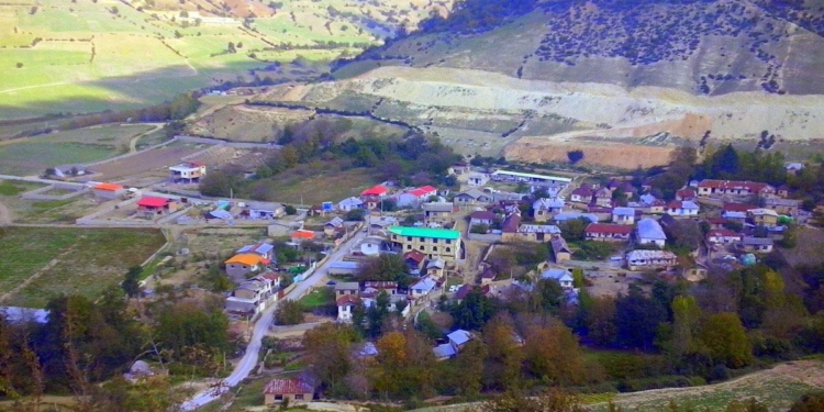 نمایی زیبا از روستای مازرستاق