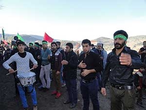 عزاداری اهالی روستای سرخ ولیک در روز تاسوعای حسینی